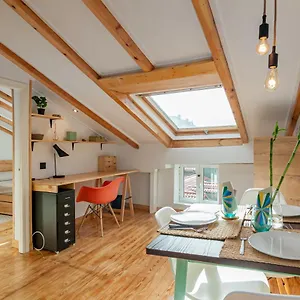 Buhardilla De Diseño En Pleno Centro De Apartamento Santander